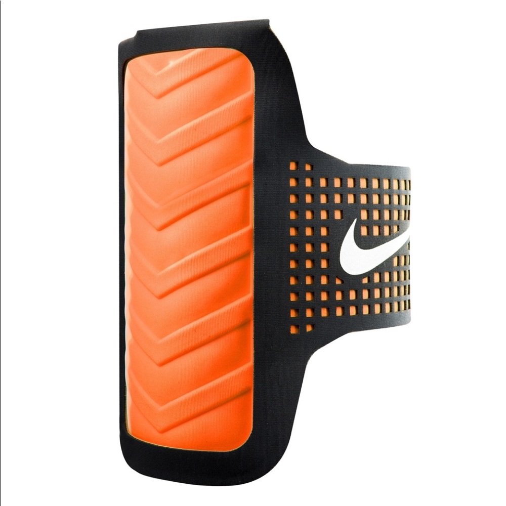 Nike Fitness Ventilated Arm Band Phone Holder